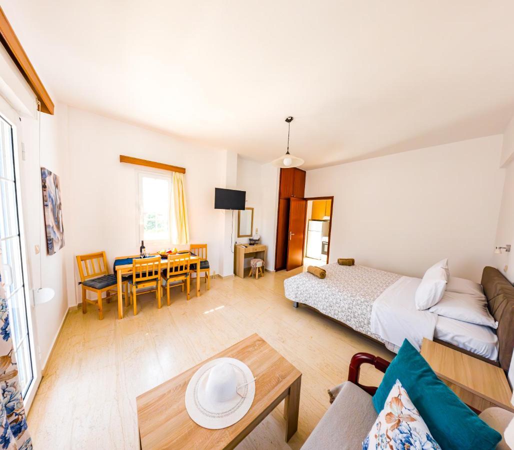 Anna Ageliki Aparthotel Damnóni Kültér fotó
